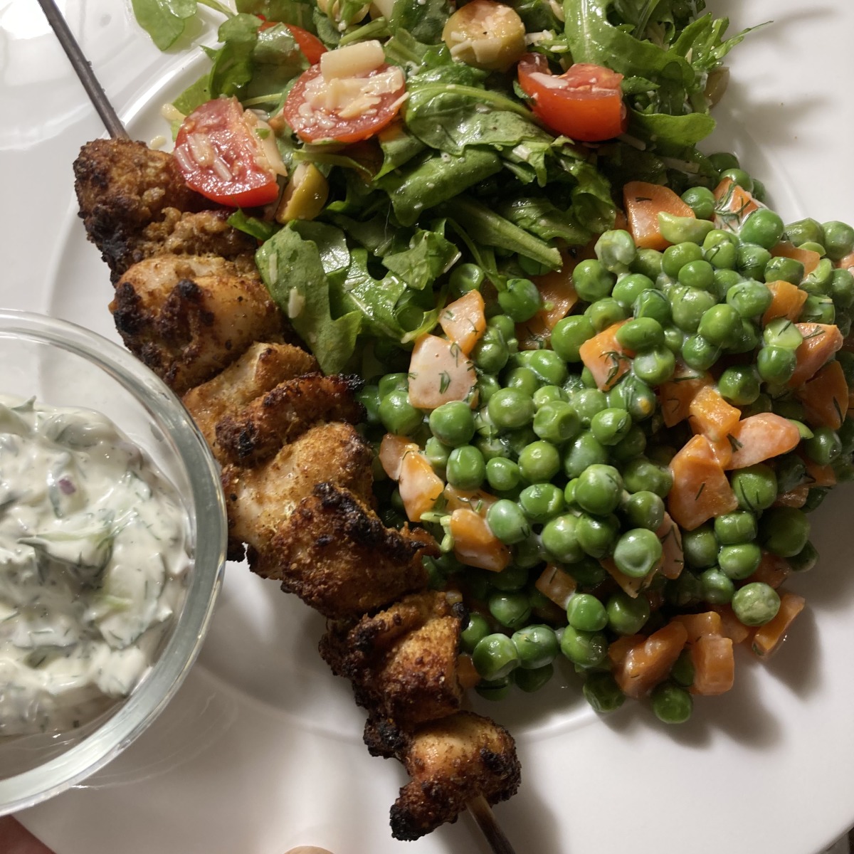 Comforting Creamed Peas And Carrots