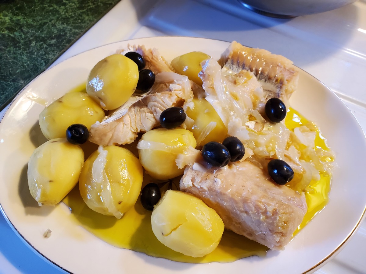 Bacalhau A Algarvia - Golden Codfish With Potatoes