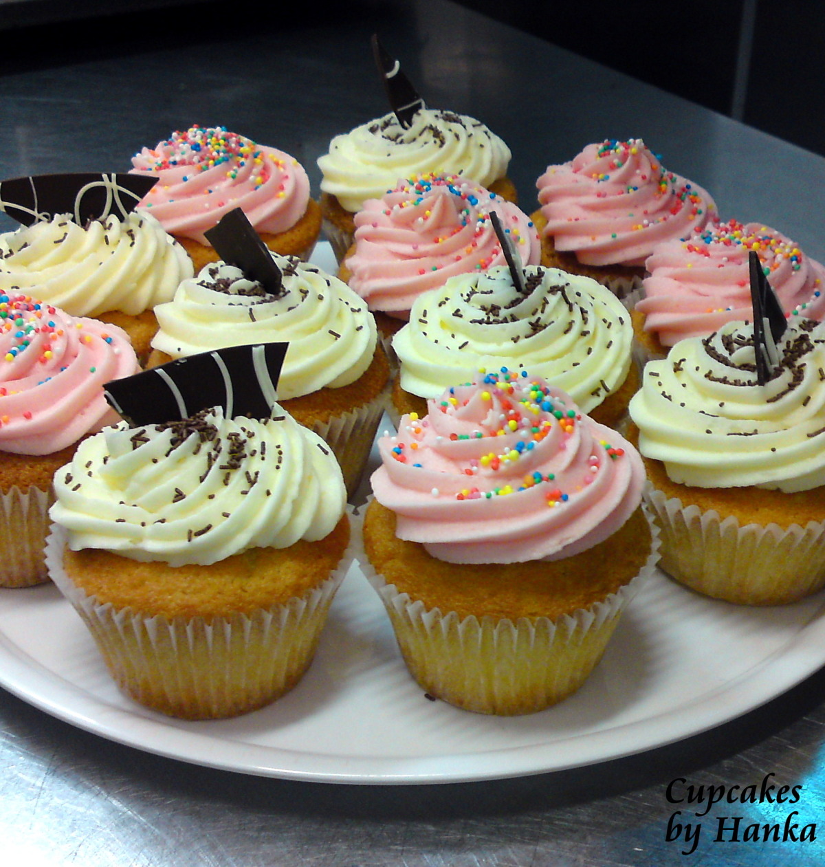 Magnolia Bakery Vanilla Cupcakes
