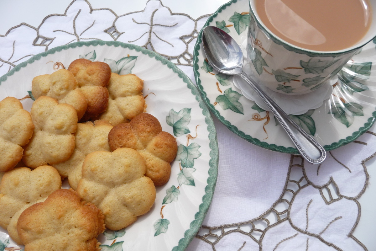 Quick Mix Spritz Cookies