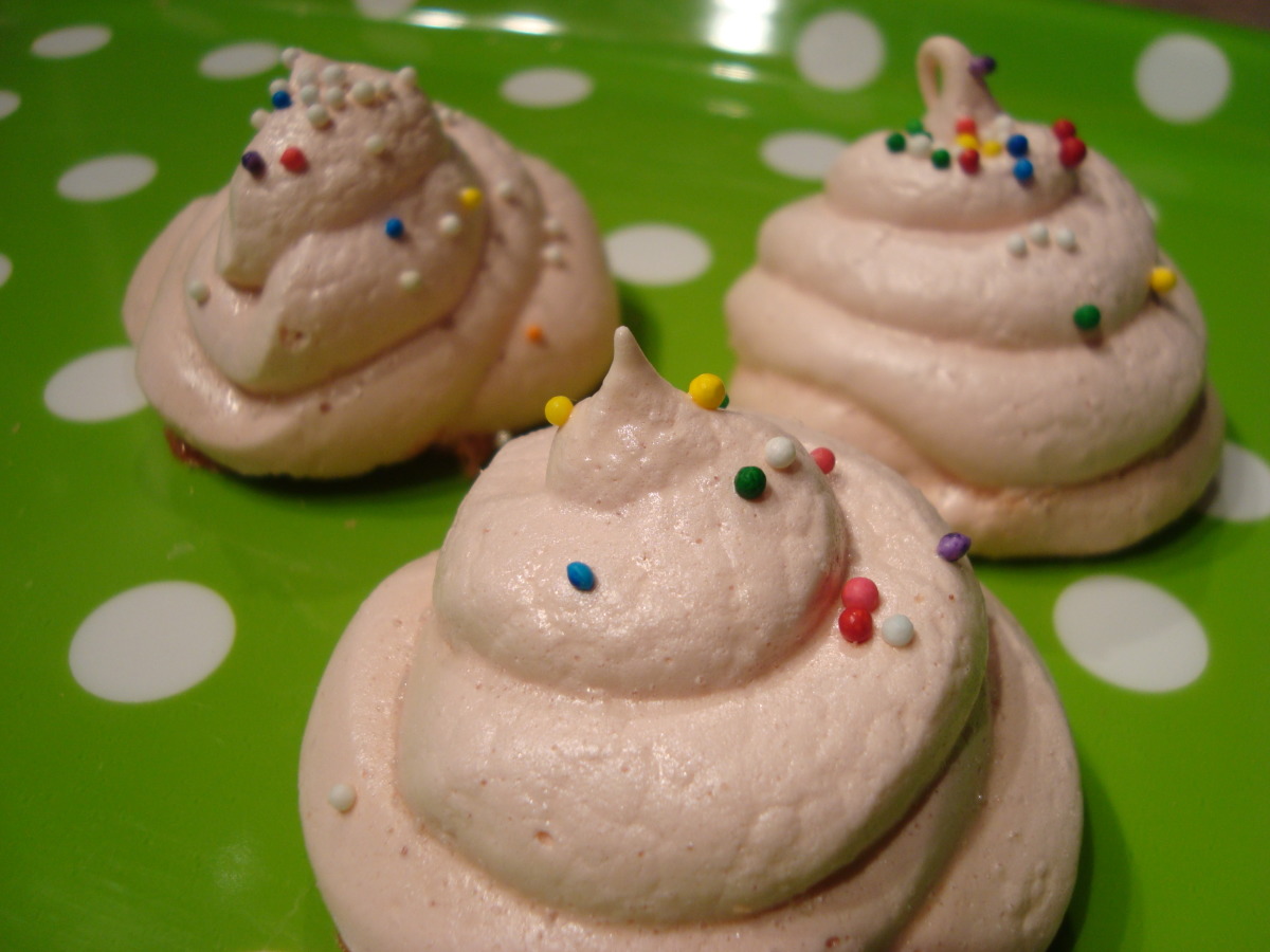 Easy And Delicious Meringue Cookies