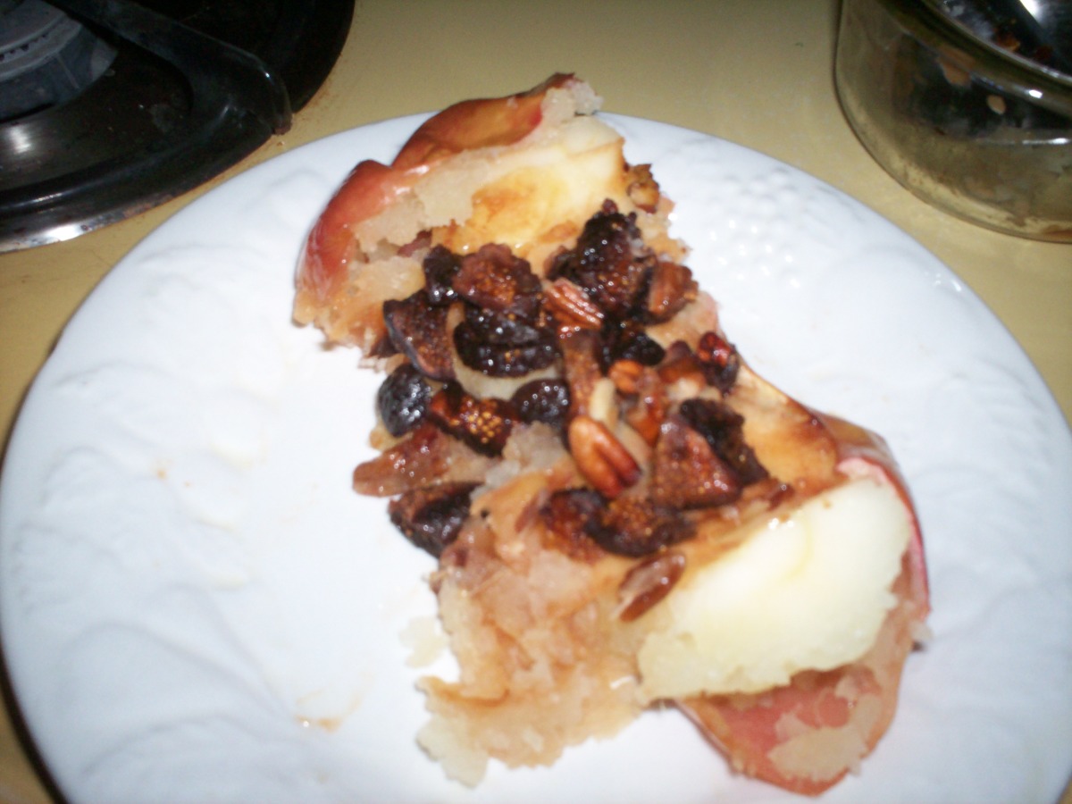 Baked Apples Stuffed With Figs And Hazelnuts