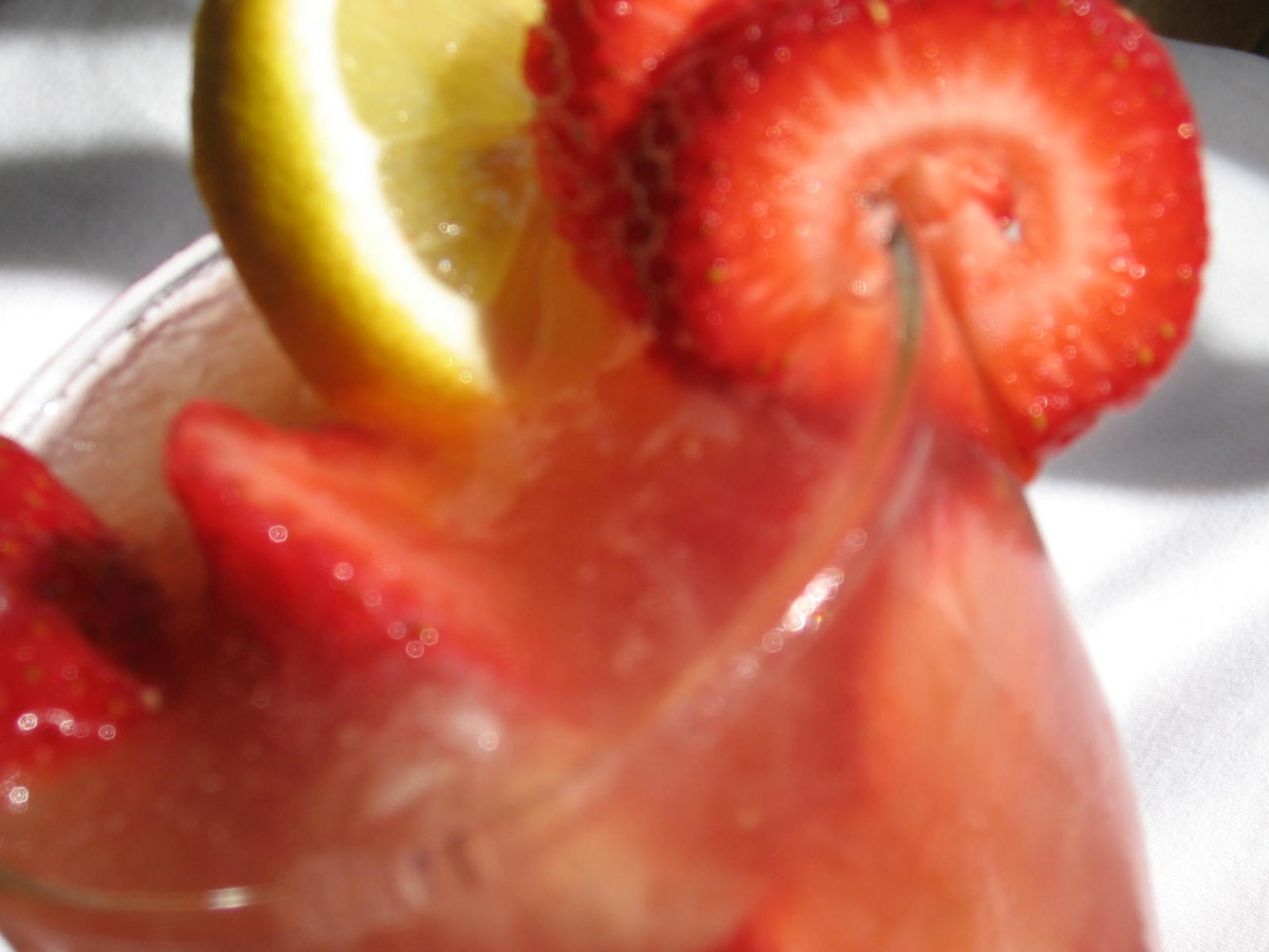 The Best Strawberry Lemonade Ever!!!!!