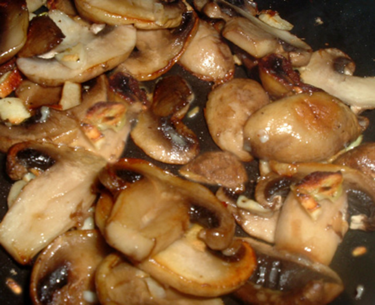 Garlicky Mushrooms Supreme