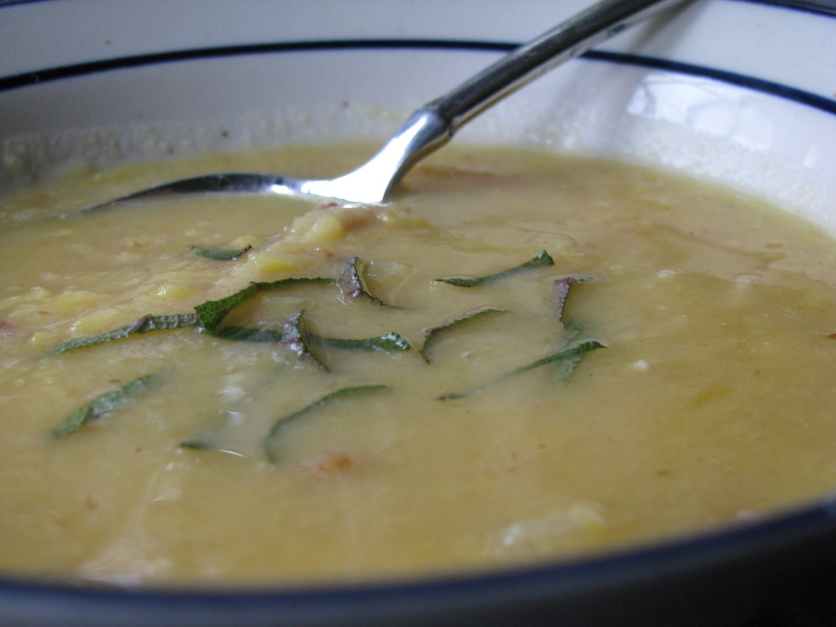 Yellow Pea And Bacon Soup
