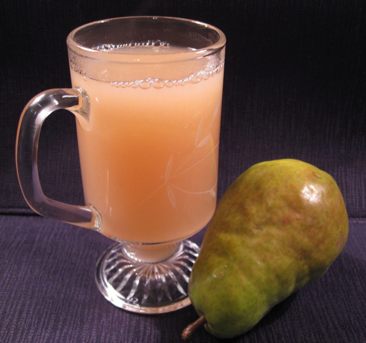 Hot Pear Lemonade