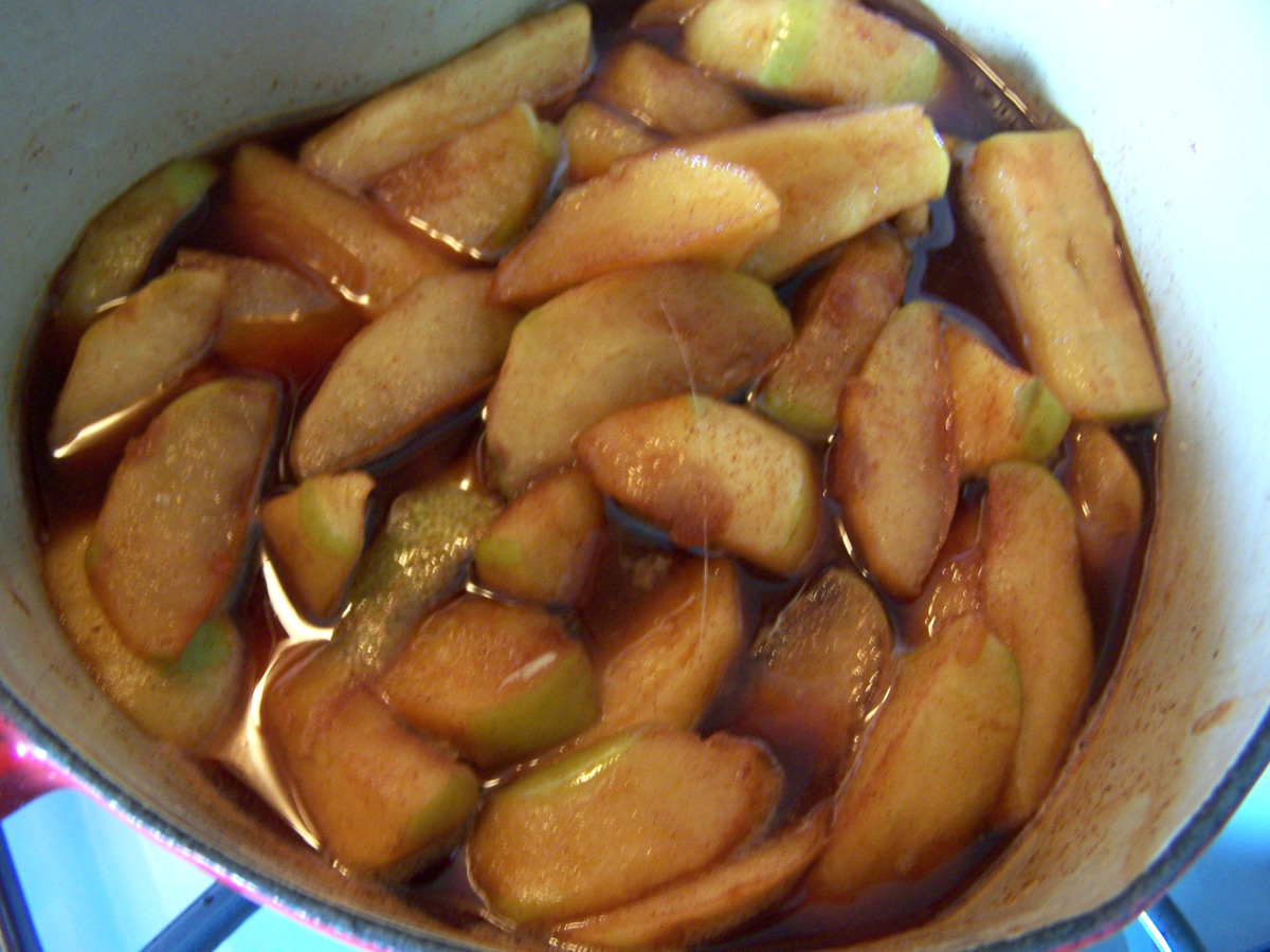 Tfah - A Moroccan Apple Dessert